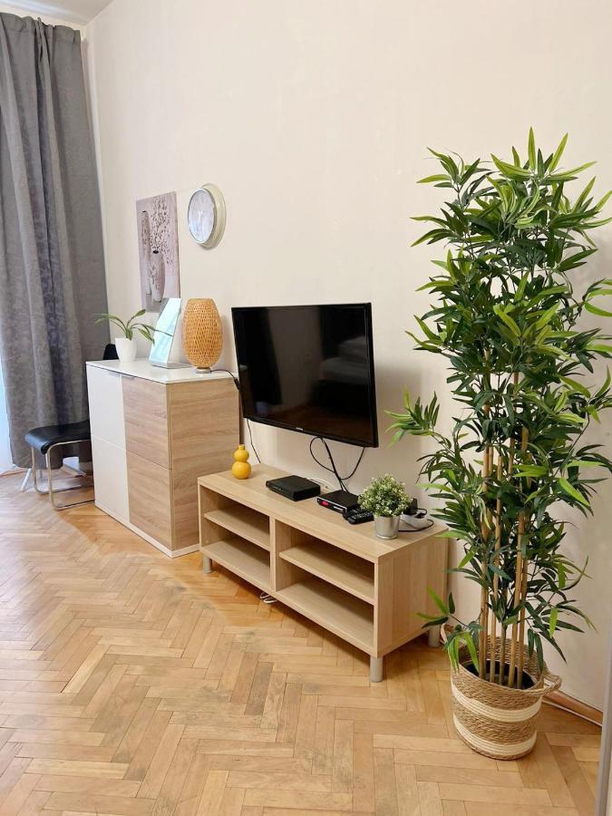 Modern Apartment Krakovska Prag Exteriör bild